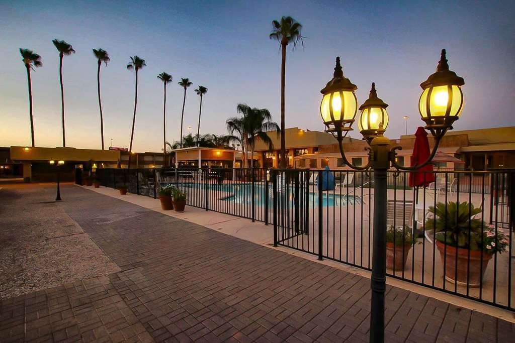 Hotel Ramada By Wyndham Tucson Exteriér fotografie